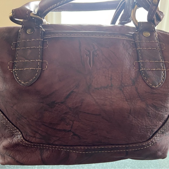 Frye leather Melissa satchel with shoulder strap. FR2027 - Picture 4 of 15